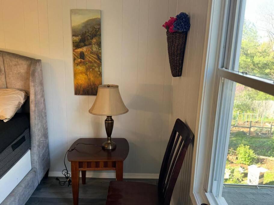Apartment Tranquil Home, Master Suite, Zen Room, Pittsburg, Canton Avenue, Banksville Pittsburgh